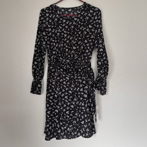 Women's Floral Dress Long Sleeve Mock‎ Neck Mini Dress Tie Small Black White - Picture 3 of 8